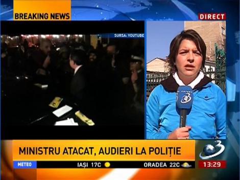 Protestatarii care au vandalizat maşina ministrului Barbu au fost aduşi la audieri