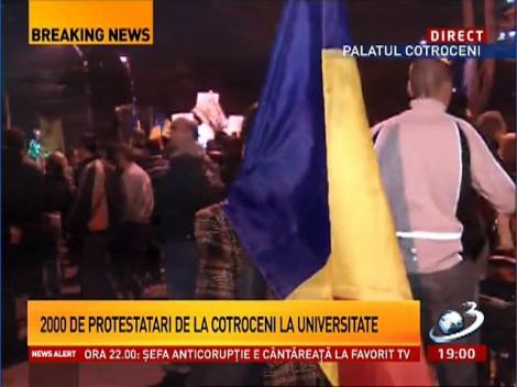 2000 de protestatari de la Cotroceni la Universitate