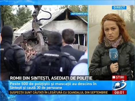 Romii din Sintesti, asediati de politie