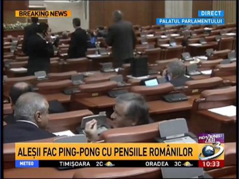 Alesii fac ping-pong cu pensiile romanilor