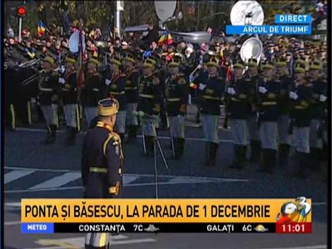 Traian Băsescu a sosit la parada de 1 decembrie