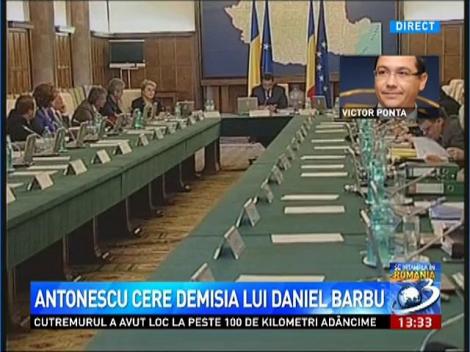 Ponta: Preţul la pâine a scăzut cu 12%, dar să îl anunţaţi şi pe domnul Băsescu