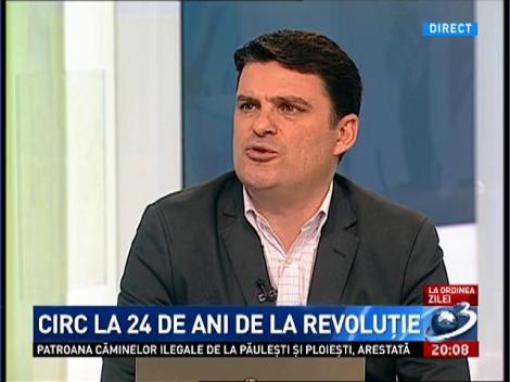 Radu Tudor: Aceşti revoluţionari de meserie îmi provoacă o repulsie fără margini