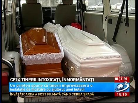 Cei 4 tineri care au murit intoxicaţi la Olteniţa au fost înmormântaţi