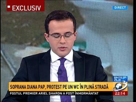 Soprana Diana Pap, protest pe un wc în plină stradă