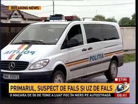 Primarul din Slobozia şi angajaţi ai primăriei suspectaţi de cămătărie şi şantaj