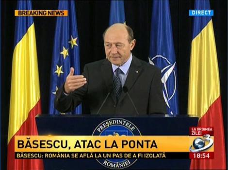 Băsescu: Decizia mea categorică este ca acciza suplimentară la carburanţi să nu se introducă