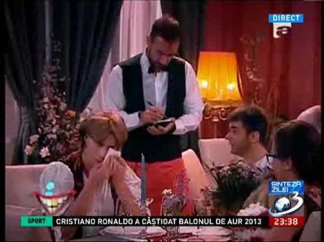 Moment amuzant! Cina romantica cu Andreea Pora