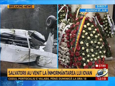 Adrian Iovan, ultimul popas pe pământ. Salvatorii din Apuseni au venit la înmormântarea PILOTULUI EROU