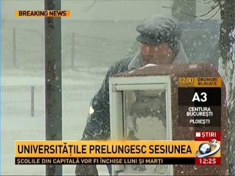 Scolile inchise luni si marti. Universitatile isi suspenda cursurile si examenele