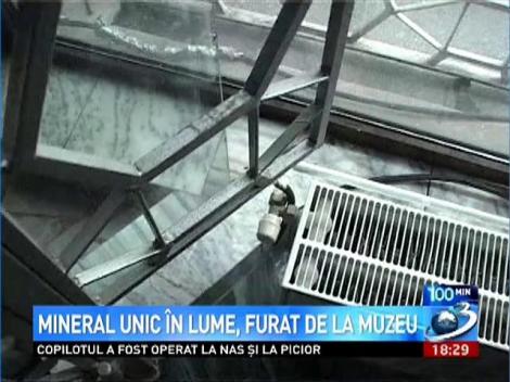 Mineral unic in lume, furat de la muzeu