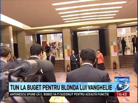 Tun la bugetul primăriei pentru blonda lui Vanghelie