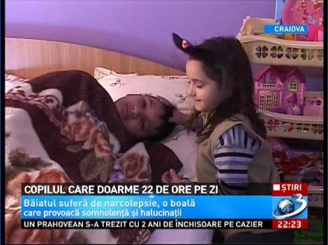 Un copil din Craiova doarme 22 de ore pe zi