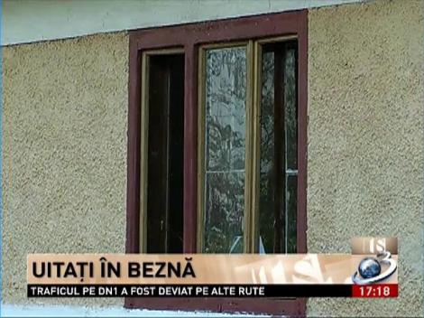 Secvenţial: Uitaţi în beznă