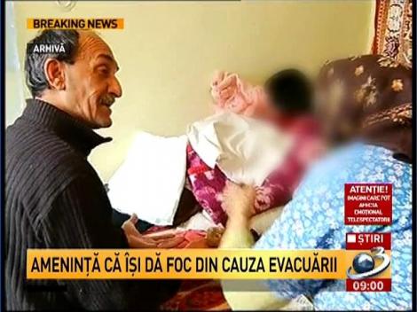 Protest extrem! Tatăl tânărului mort vrea să îşi dea foc dacă va fi evacuat