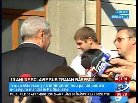 10 ani de scalvie sub Traian Băsescu. Jumătate de milion de euro și un teren agricol s-au adăugat la averea familiei în 2013