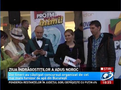 Ziua Îndrăgostiţilor a fost cu noroc pentru un cuplu din Bucureşti. Cei doi tineri au câştigat un concurs