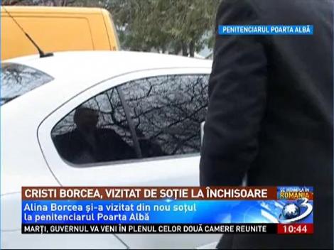 Alina Borcea a venit sa isi viziteze sotul la penitenciarul Poarta Alba