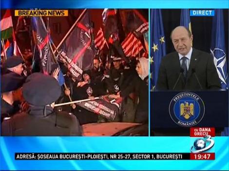 Băsescu: Extremiştii maghiari trebuie interzişi &icirc;n Rom&acirc;nia