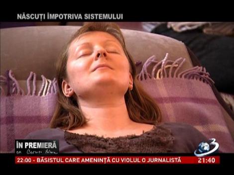 În Premieră: Femeile curajoase din România care au aels să nască acasă. Cum NU le sprijină sistemul în timp ce în multe țări civilizate sunt încurajate