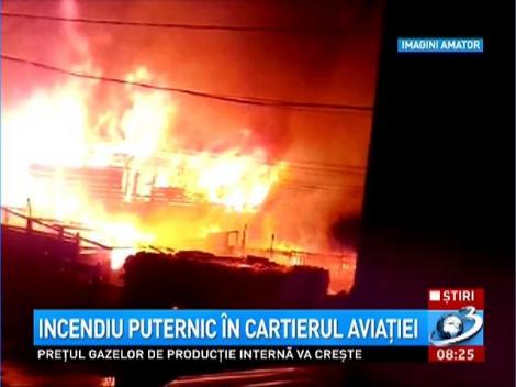 Incendiu puternic &icirc;n cartierul Aviaţiei din Capitală