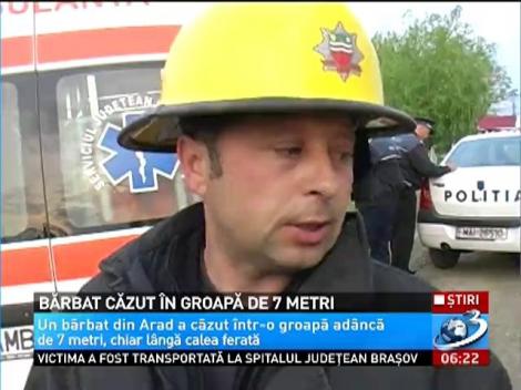 Bărbat căzut într-o groapă de 7 metri