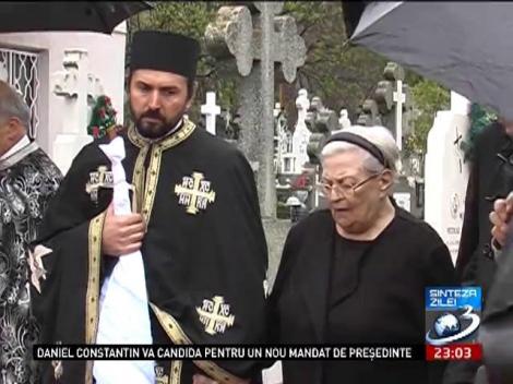 Imagini în EXCLUSIVITATE de la înmormântarea soțului Dragăi Olteanu Matei