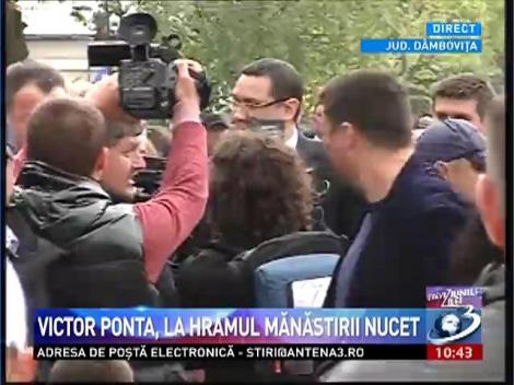 Victor Ponta, la hramul Mânăstirii Nucet