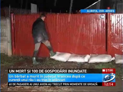 Un potop puternic a facut prapad intr-o comuna din Arges