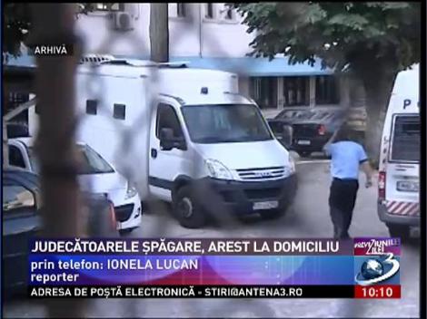 Judecătoarele şpăgare, arest la domiciliu