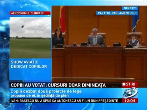 Copiii au votat: cursuri doar dimineaţa