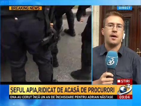 Şeful APIA, ridicat de acasă de procuri