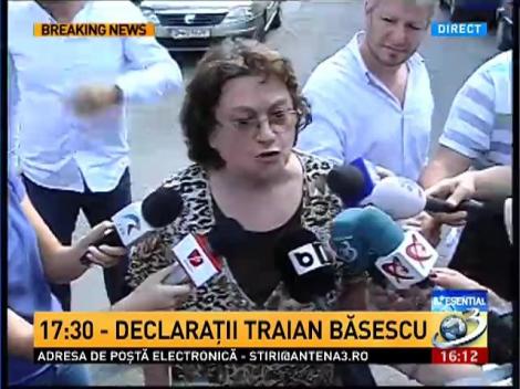Doina Băsescu, ieşire nervoasă faţă de jurnalişti