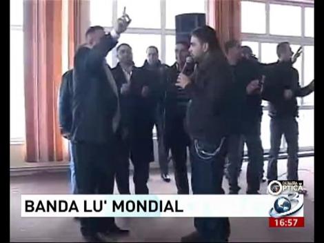 Deziluzia optică: Banda lu' Mondial