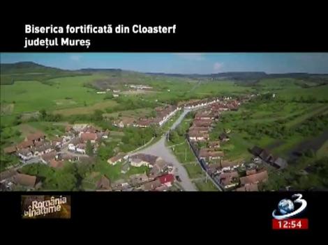 România la Înălţime: Biserica fortificată din criţ. judeţul Braşov.