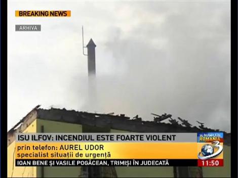Incendiu puternic la o fabrică de parafină din Chitila