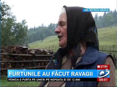 Furtunile au făcut ravagii în ţară