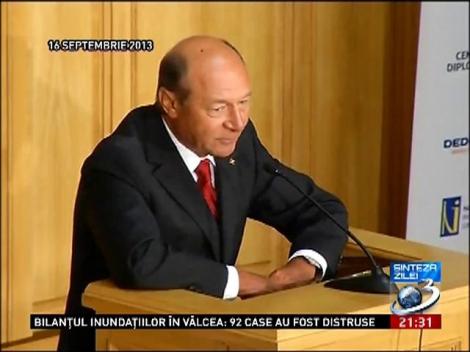 Sinteza Zilei: Secvenţe cu atacurile lui Băsescu către Dan Voiculescu