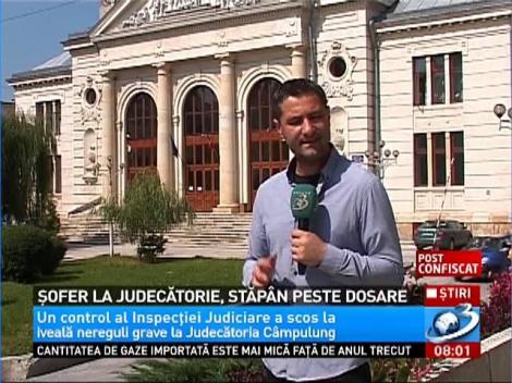 Şofer la Judecătorie, stăpân peste dosare