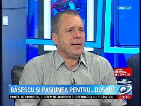 Imagini incredibile cu preşedintele  din timpul campaniei electorale din anul 2000