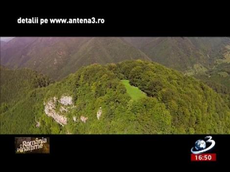 Rom&acirc;nia la &Icirc;nălţime: Cetatea dacică Piatra Roşie şi Poiana Omului, judeţul Hunedoara