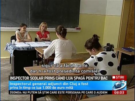 MITĂ de 9.600 de euro pentru a trece Bacalaureatul. Inspectorul general adjunct din Cluj, prins în timp ce lua bani