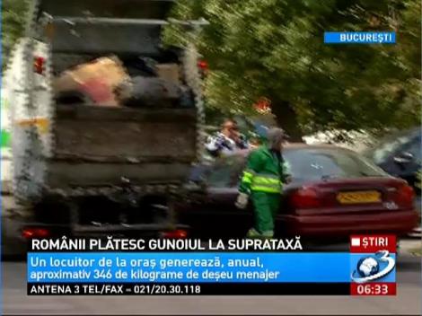 Rom&acirc;nii plătesc gunoiul la suprataxă