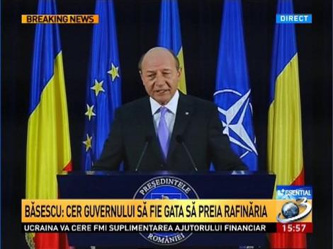 Băsescu, mesaj pentru conducerea Lukoil: Ia plecaţi băieţi!