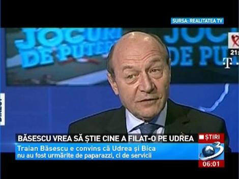 Băsescu vrea să ştie cine a filat-o pe Udrea