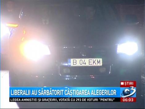 A fost petrecere mare aseară în ACL. Liderii PNL şi PDL au sărbătorit victoria împreună cu echipele de campanie