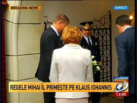 Regele Mihai &icirc;l primeşte pe Klaus Iohannis