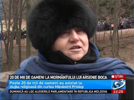 Pelerinaj la morm&acirc;ntul părintelui Arsenie Boca. Peste 20.000 de credincioşi au participat