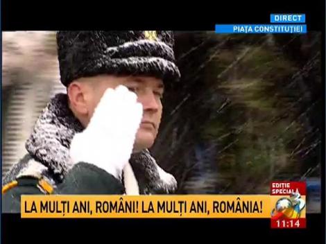 Paradă grandioasă de 1 Decembrie - &icirc;n direct la Antena3  . Defilarea forţelor terestre (video I)