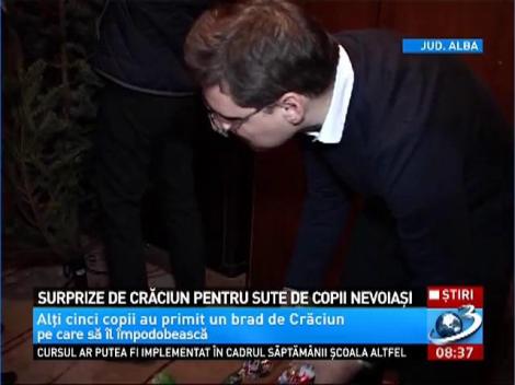 Surprize de Crăciun pentru sute de copii nevoiaşi